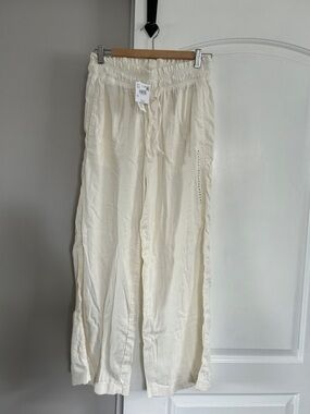 American Eagle Outfitters Cream Wide Leg Pants
